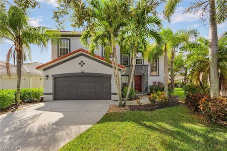 8245 Laurel Lakes Blvd Naples, FL 34119