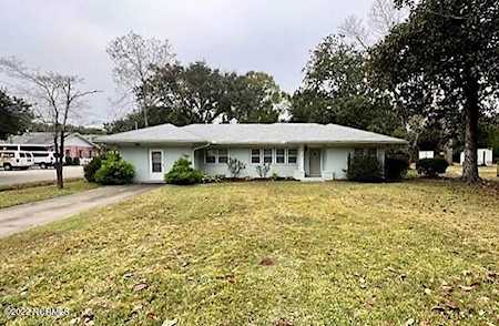 212 Pine Grove Drive Wilmington, NC 28403