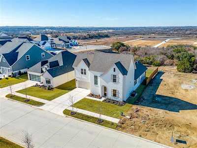 899 Highlands Avenue Aledo, TX 76008