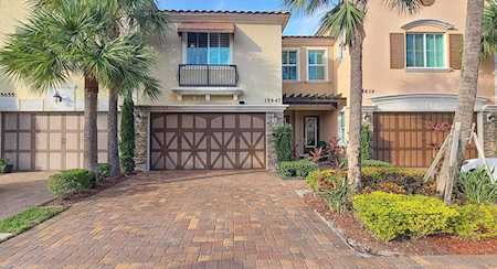 15647 Italian Cypress Way Wellington, FL 33414