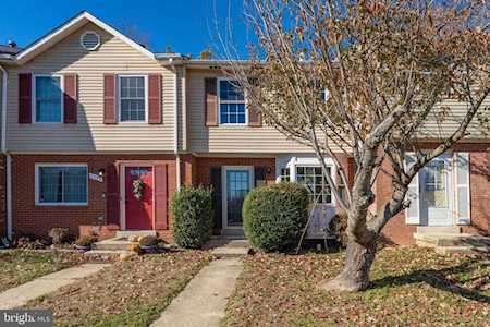 3543 Castle Hill Dr Woodbridge, VA 22193