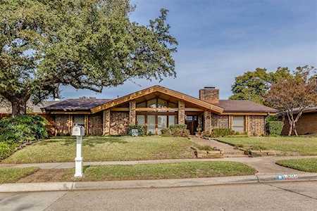 13021 Pennystone Drive Farmers Branch, TX 75244