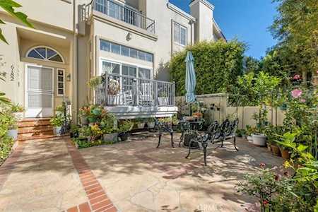 6182 Fernwood Dr Huntington Beach, CA 92648
