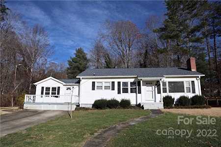 73 Mulberry Ct Arden, NC 28704