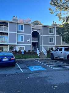 1016 Autumn Woods Ln #108 Virginia Beach, VA 23454