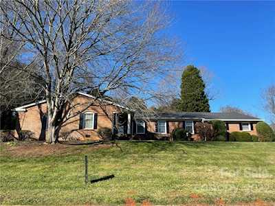 610 Melody Ct Gastonia, NC 28054