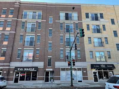 1903 W Diversey Parkway #302 Chicago, IL 60614