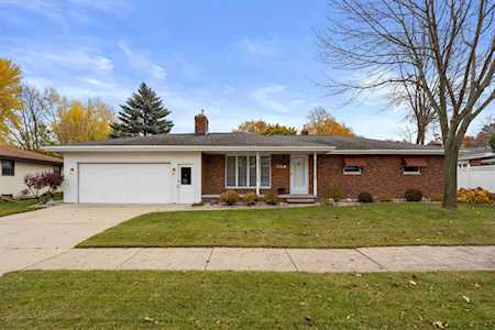 1002 Woodland Ct Kaukauna, WI 54130