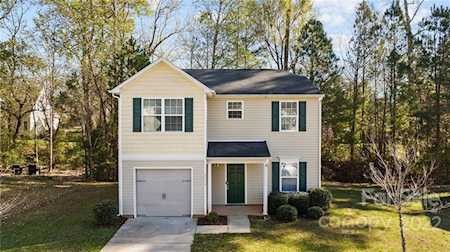 8338 Four Sisters Ln Charlotte, NC 28215