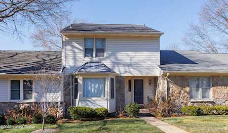 802 Dana Marie Dr Louisville, KY 40223