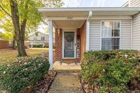 1707 Orchard Way Chesapeake, VA 23320