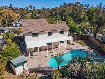1517 Rimrock Dr Escondido, CA 92027