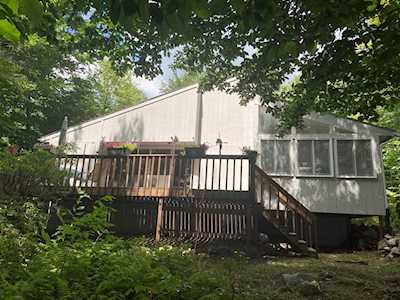 58 Porcupine Point Rd Tolland, MA 01034