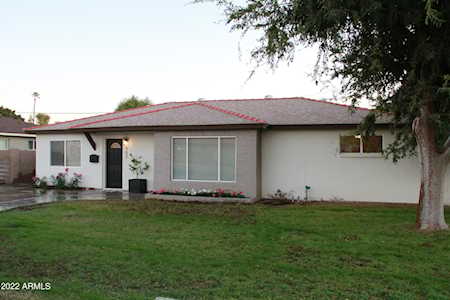907 E Berridge Lane Phoenix, AZ 85014