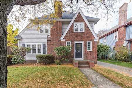 73 Cathedral Ave Providence, RI 02908