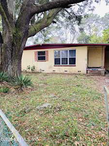 2244 Holcroft DR Jacksonville, FL 32208