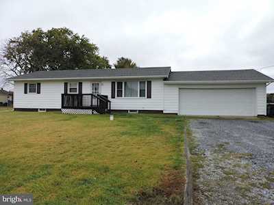 53 Green Briar Rd Hartly, DE 19953