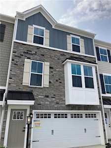 895 Gabion Way Chesapeake, VA 23323