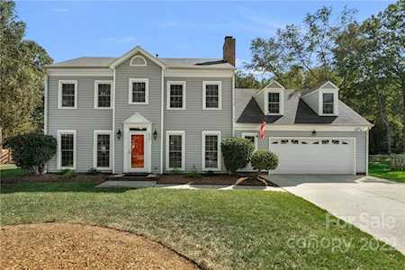 8501 Ducksbill Dr Charlotte, NC 28277
