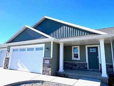 W4914 Natures Way Dr Sherwood, WI 54169