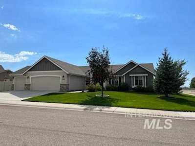 2575 N Morning Sun Ave. Kuna, ID 83634