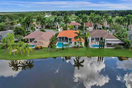 2572 Eagle Run Ln Weston, FL 33327