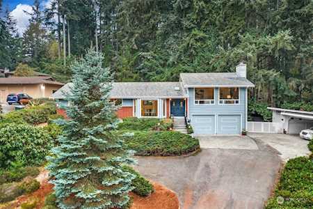 15915 SE 41st Place Bellevue, WA 98006