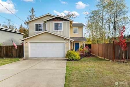 3017 Farmer Dell Rd E Port Orchard, WA 98366