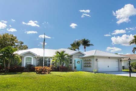 710 NE Zebrina Senda Jensen Beach, FL 34957