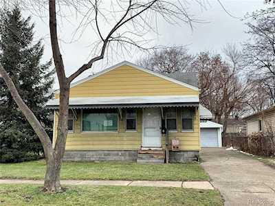 6677 Westpoint St Taylor, MI 48180