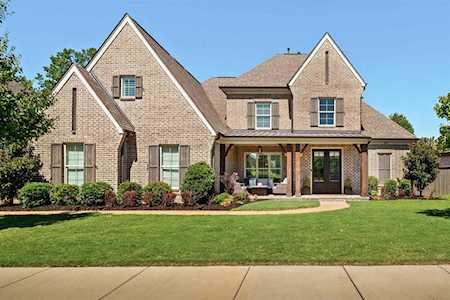 868 Cypress Run Dr Collierville, TN 38017