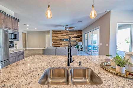 7311 Ellington Park St Las Vegas, NV 89166
