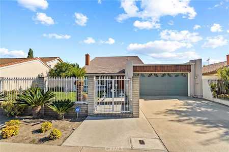 1336 S Amberwick Ln Anaheim, CA 92804