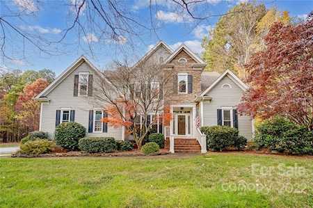 274 Bay Harbour Rd Mooresville, NC 28117