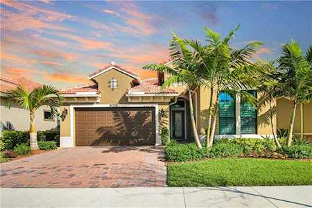 9076 Leon Cir Parkland, FL 33076