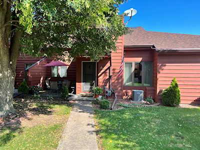 2220 Meadowbrook Ln #A Oshkosh, City of Oshkosh, WI 54904-7816