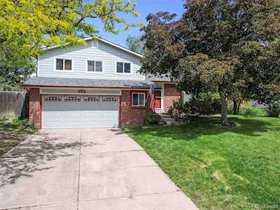 954 Coral Ct Castle Rock, CO 80104