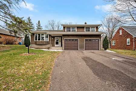 2524 1st Avenue E North Saint Paul, MN 55109