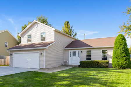 586 Independence Ave South Elgin, IL 60177