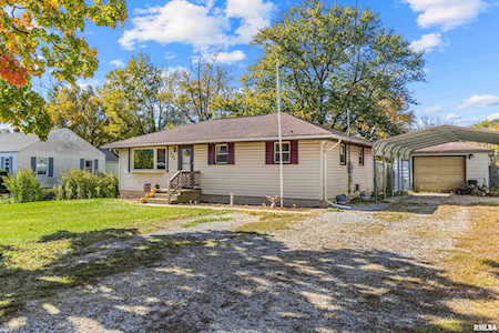 204 Wagner St Washington, IL 61571