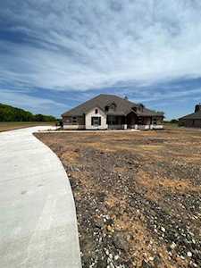 916 Majors Road Van Alstyne, TX 75495