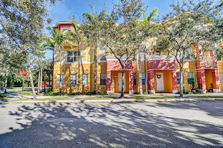 1915 Shoma Drive Royal Palm Beach, FL 33414