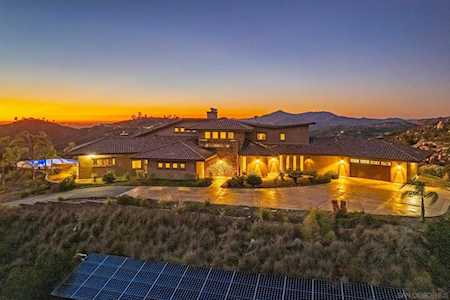 13791 Pata Ranch Rd Lakeside, CA 92040