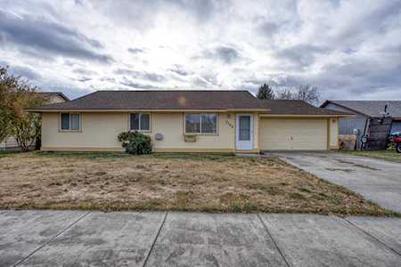 3158 SW Reindeer Ct Redmond, OR 97756