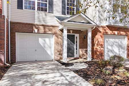 9645 Walkers Glen Dr Concord, NC 28027