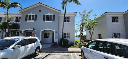 2995 SE 15 Av #. Homestead, FL 33035