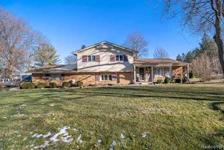 45241 Byrne Dr Novi, MI 48167