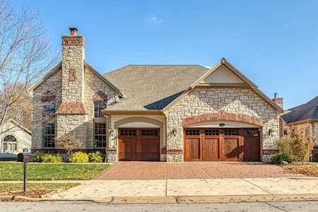 364 Meadowbrook Country Club Est Ballwin, MO 63011
