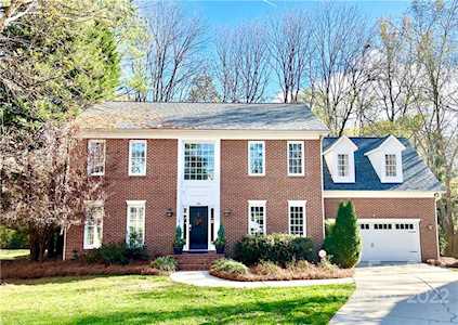 1004 Worcaster Place Charlotte, NC 28211