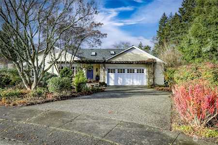 1933 NE Laurie Vei Loop Poulsbo, WA 98370